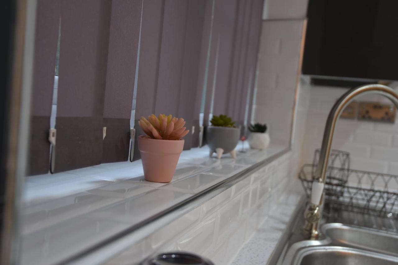 Exclusive!! Newly Refurbished Speedwell Apartment Near Bristol City Centre, Easton, Speedwell, Sleeps Up To 3 Guests Zewnętrze zdjęcie